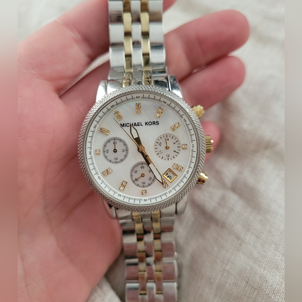 Michael Kors MK 5057 Watch Mother of pearl Gold and Silver Stainless Steel